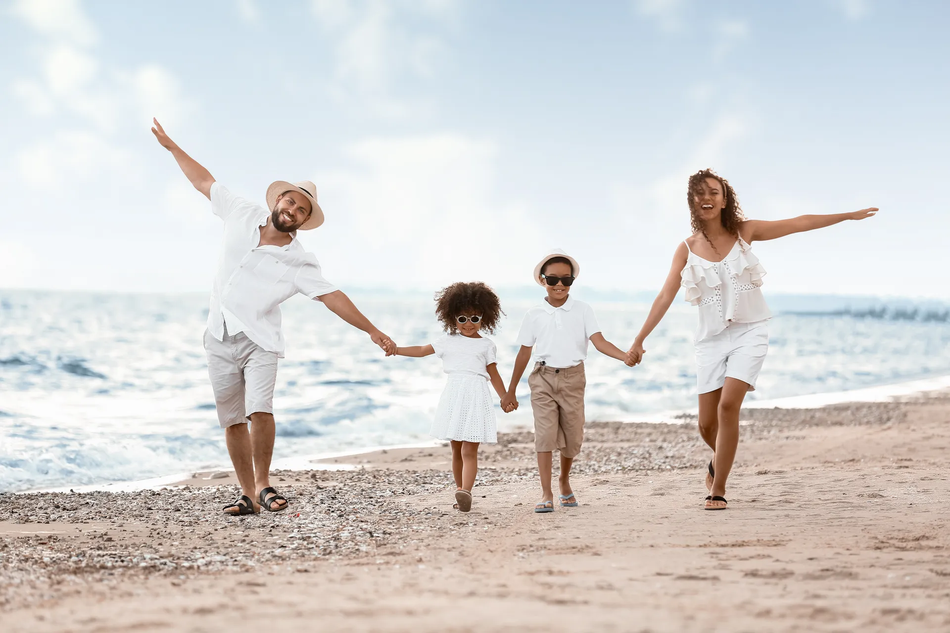 family photo shoot at the beach