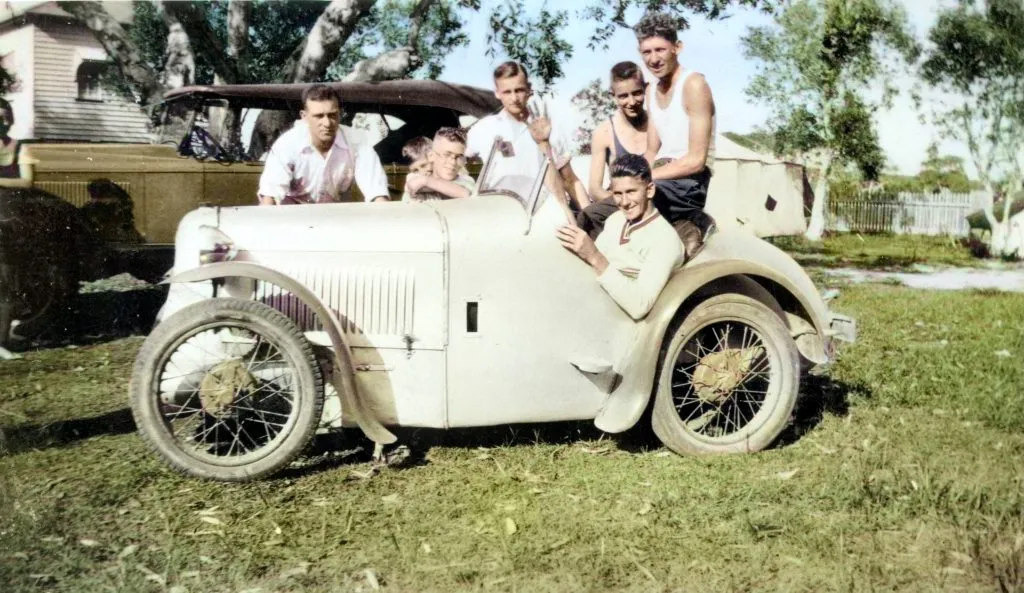 12.-November-Boys-in-car-PSC-1024x593.jpg