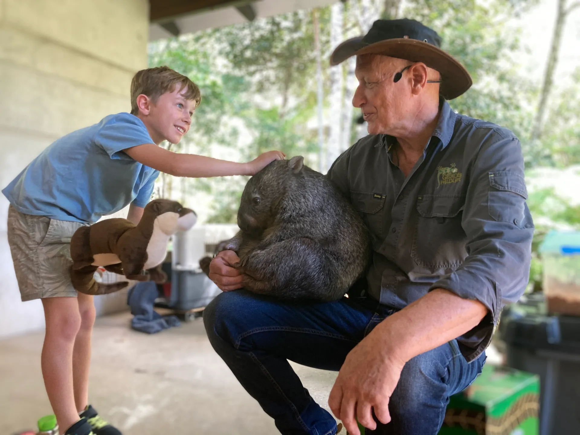 Bumpy the wombat meets Oscar