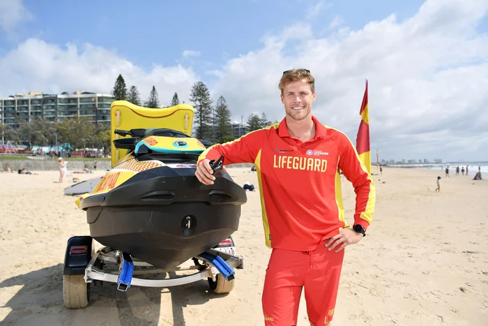 With rough surf conditions on the cards for the Easter long weekend, lifeguards and surf lifesavers are urging all beach goers to swim only at patrolled beaches between the red and yellow flags.