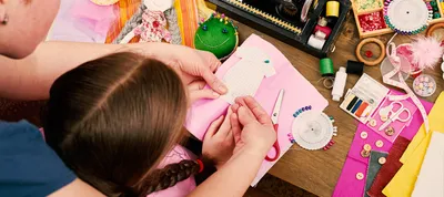 Living-Smart-Story-Header-image-introduce-your-child-to-craft.jpg