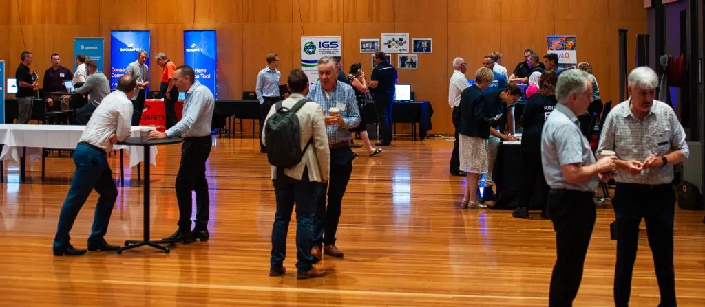 Image-1-Attendees-at-the-2021-Innovations-Showcase-Day-cropped--1024x447.jpg