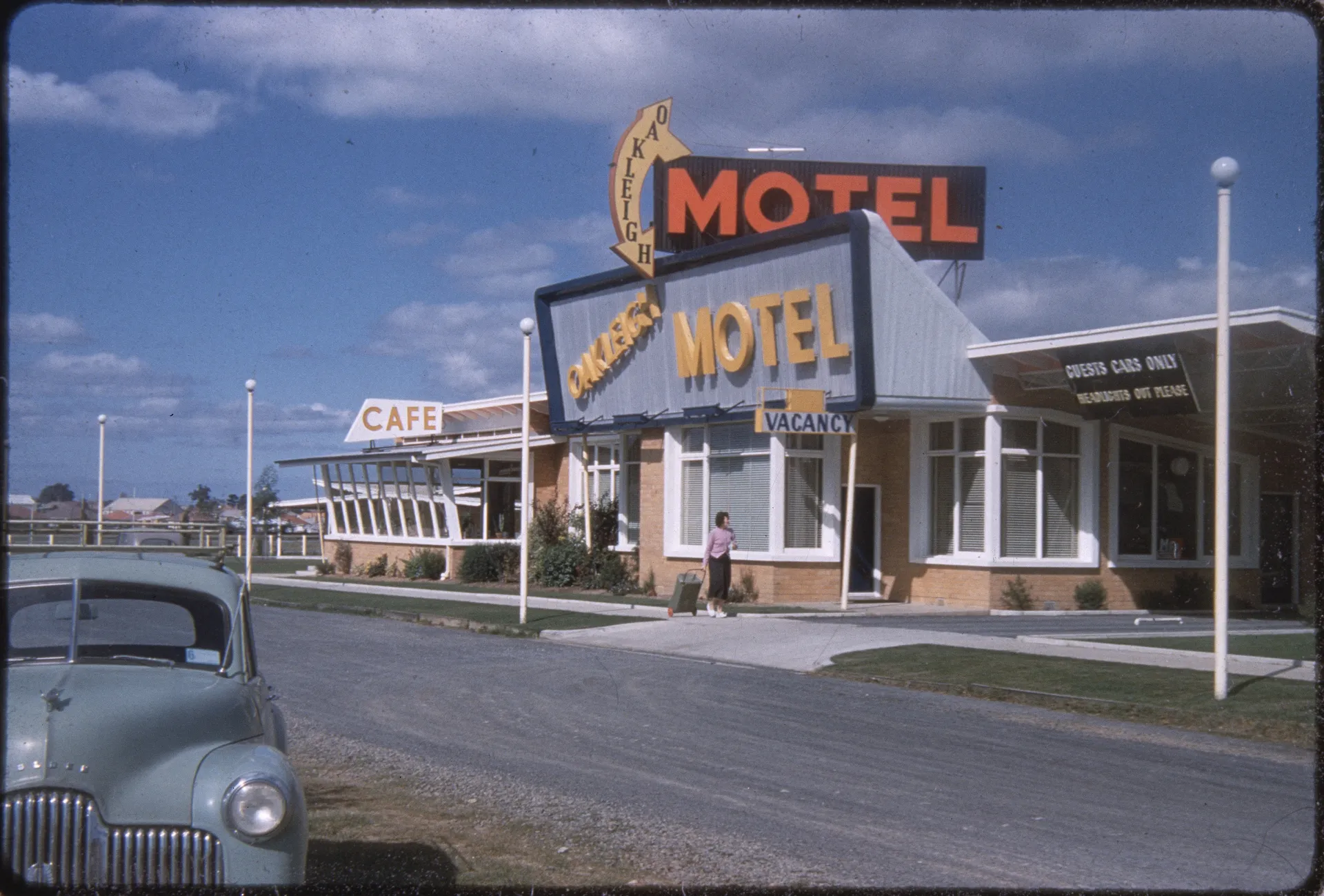 Victoria’s first motel, the Oakleigh Motel opened in 1957.