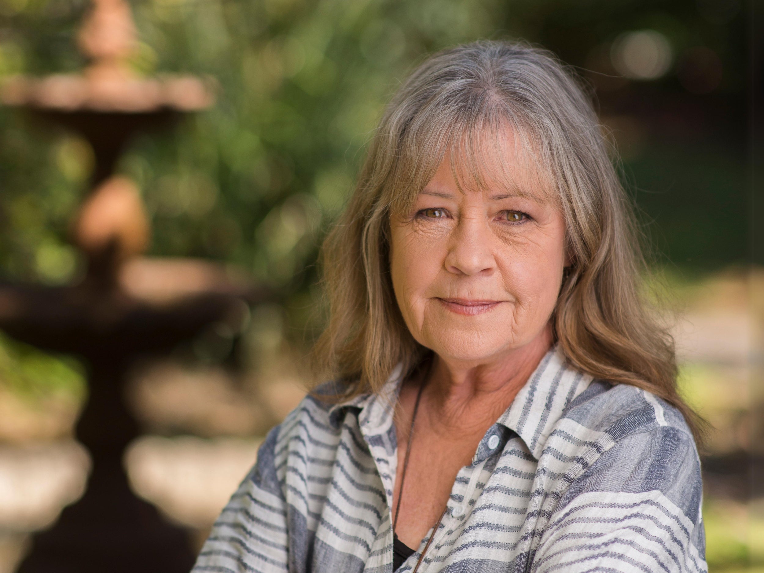 Hear Noni Hazlehurst share inspiring life story | Sunshine Coast Council