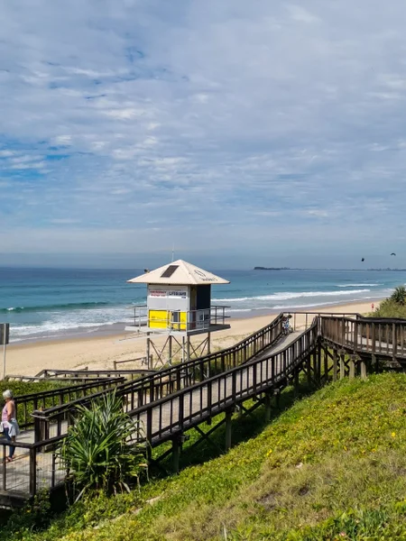 61752_marcoola-Beach-lifeguard-tower_edited.jpg