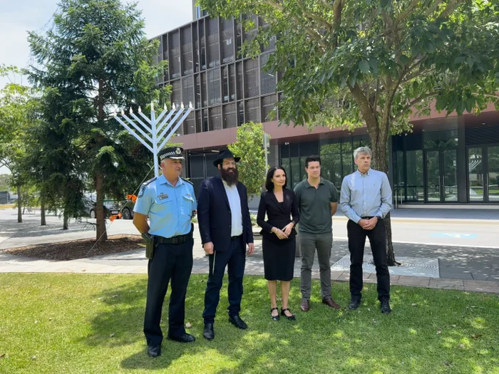 Council stands in solidarity after Bondi Beach tragedy