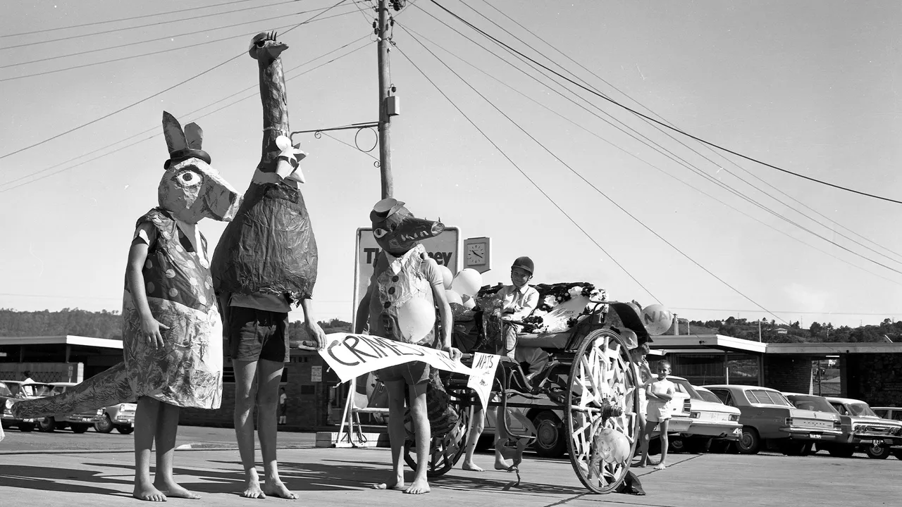 Nambour theatre character parade