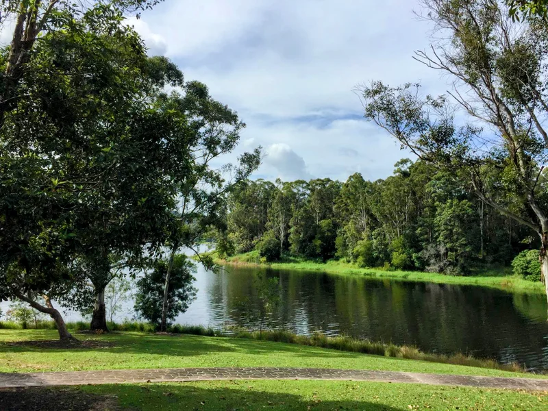 Baroon Pocket Dam – Martin Williams Walk