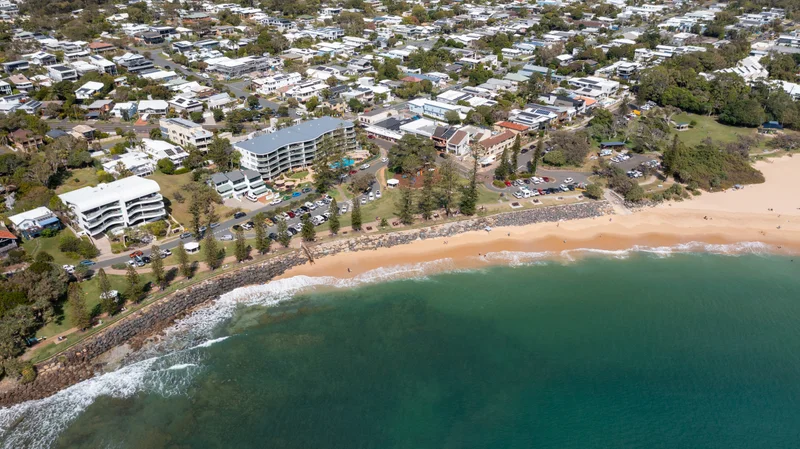 240918%20Moffat%20Beach-19.jpg