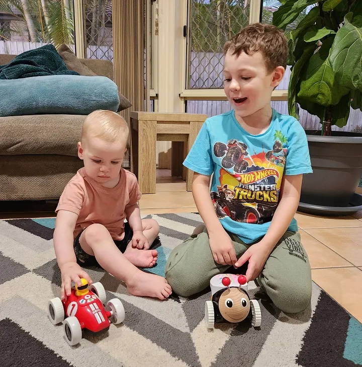 Coding-kits-and-kids-reduced.jpg