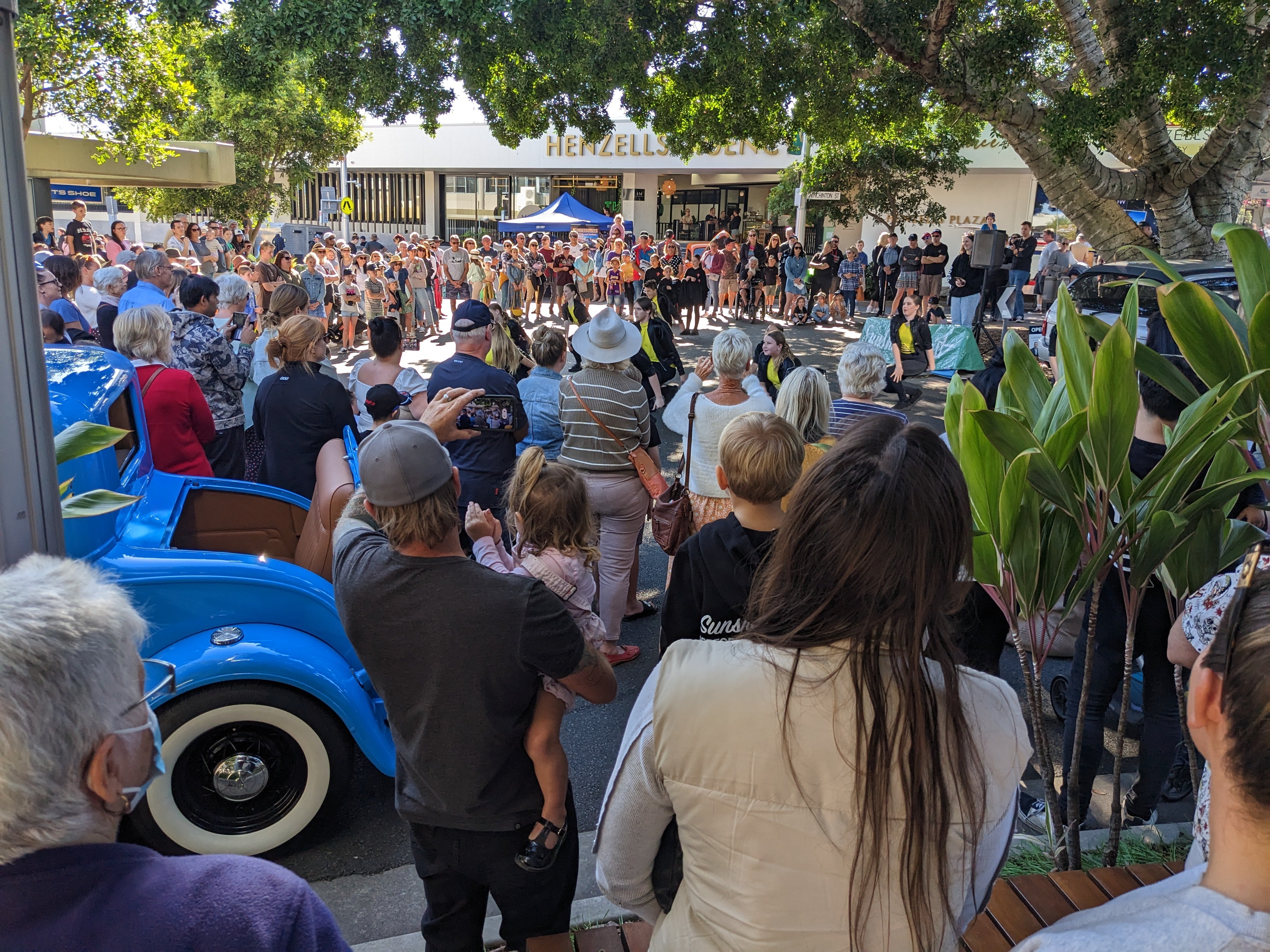Revving Up for Downunder Beachfest Vintage Car Paradise uncover