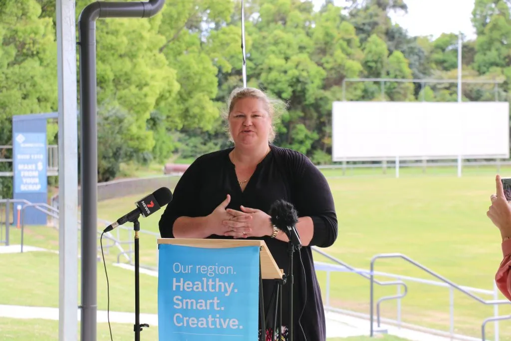 Mel-Shelley-Palmwoods-Cricket-speaking-at-Palmwoods-clubhouse-opening2-1024x683.jpg