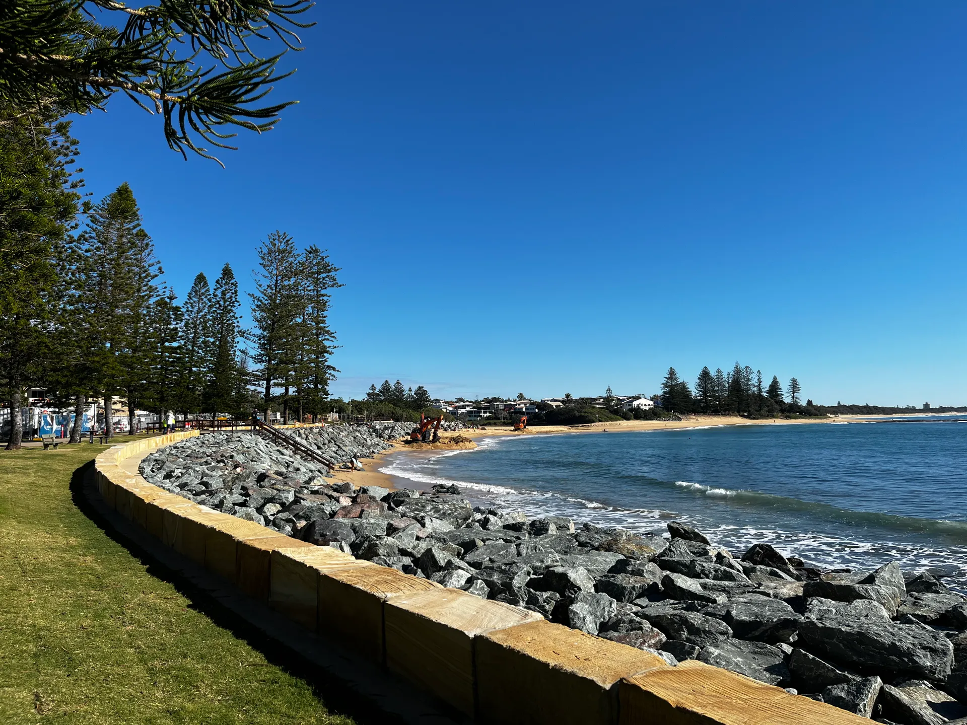 Moffat Beach seawall reconstruction - August 2026