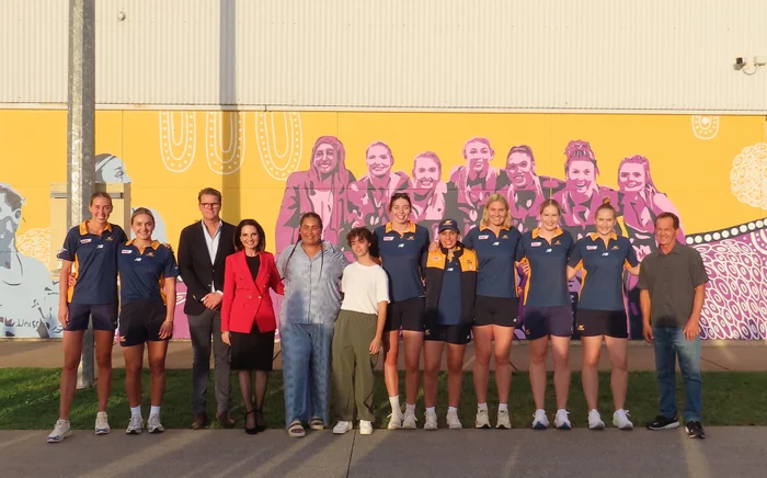 Lightning unveils community mural in Caloundra