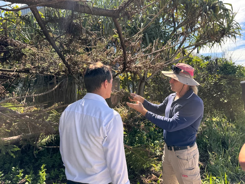 Cr Terry Landsberg and Natural Areas Team Leader Peter Dellow