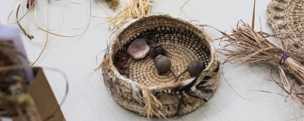 Natural fibre weaving
