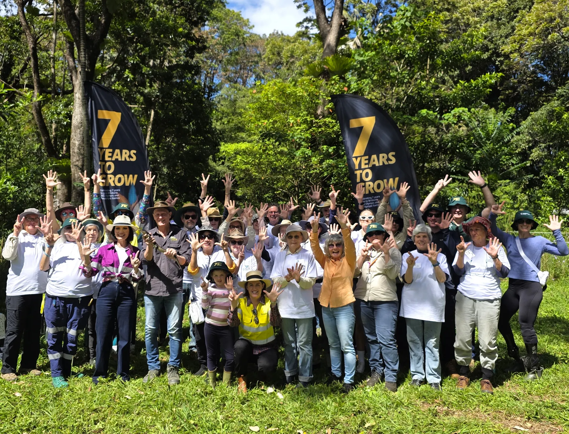 Sunshine Coast Ecological Park group for tree planting.
