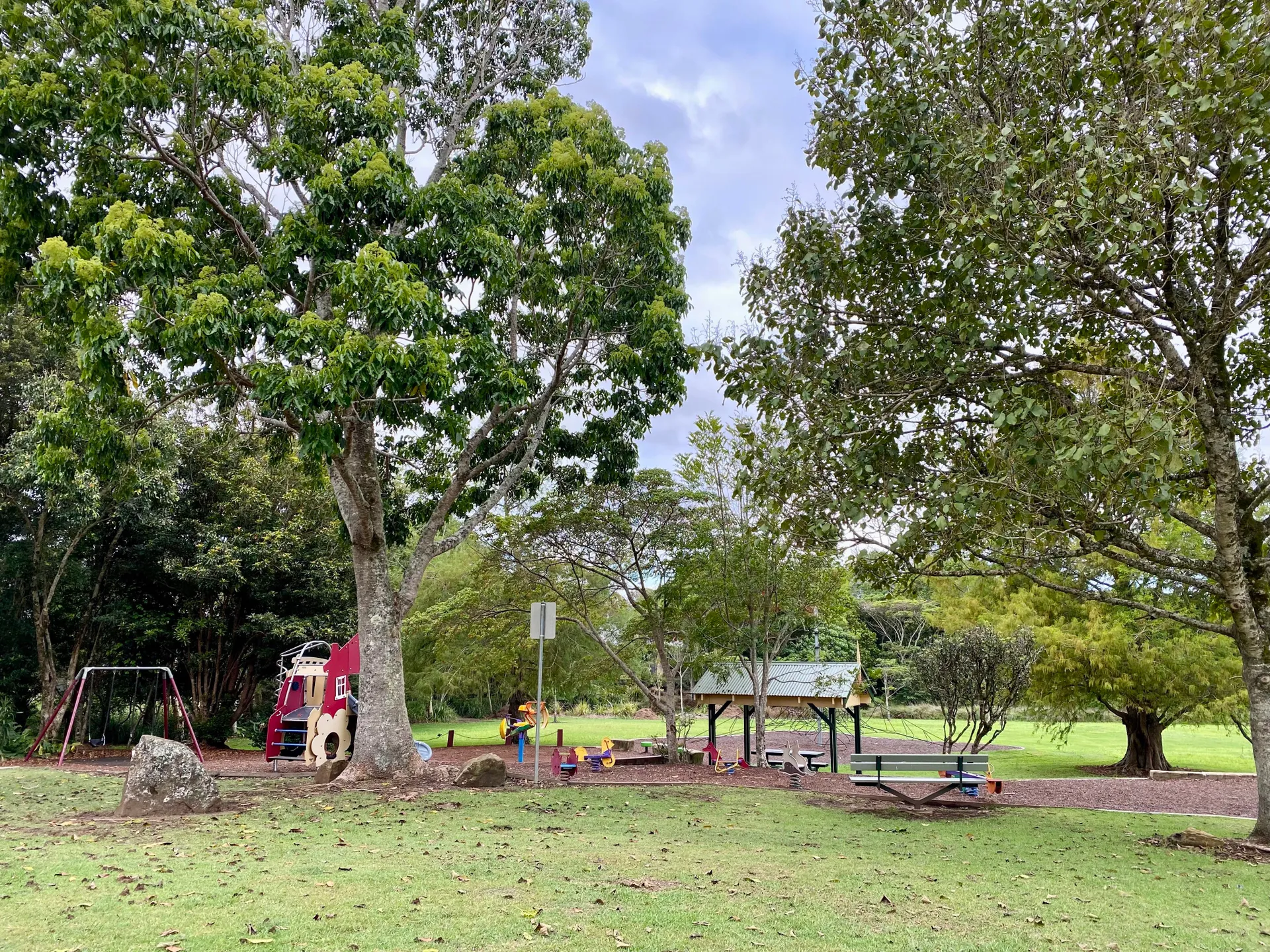 Mapleton Lilyponds and National Park Forest Loop