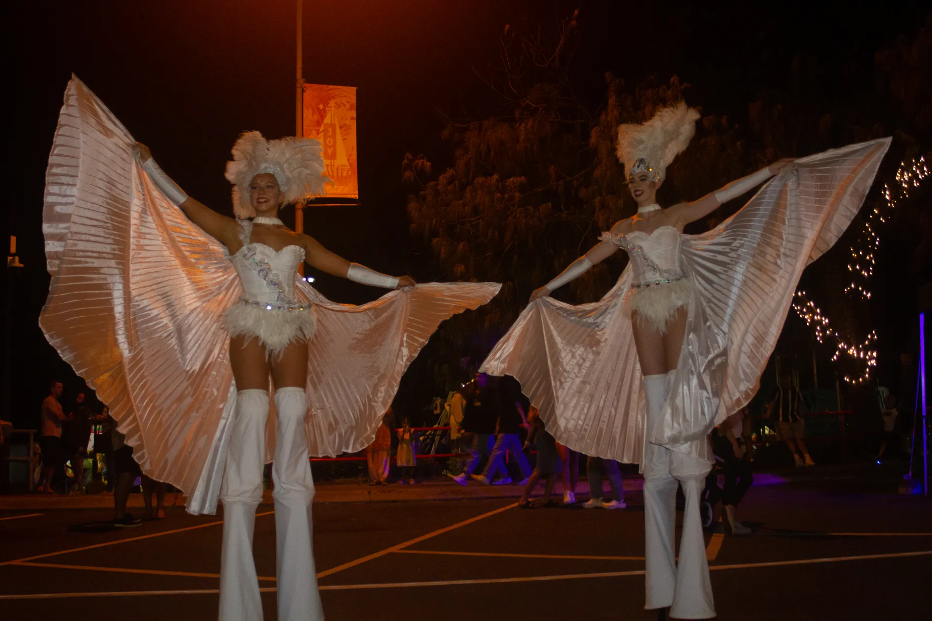 Street entertainers at Mooloolaba New Year's Eve 2023.