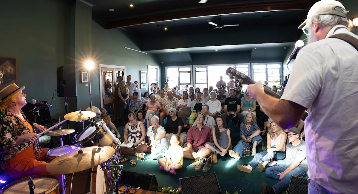 LongListenFestival_BluesOntheRange_LouiseKing_PhotoBarryAlsop.jpg