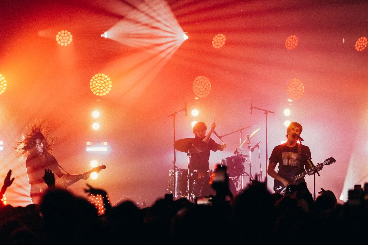 Spacey Jane playing at Venue 114