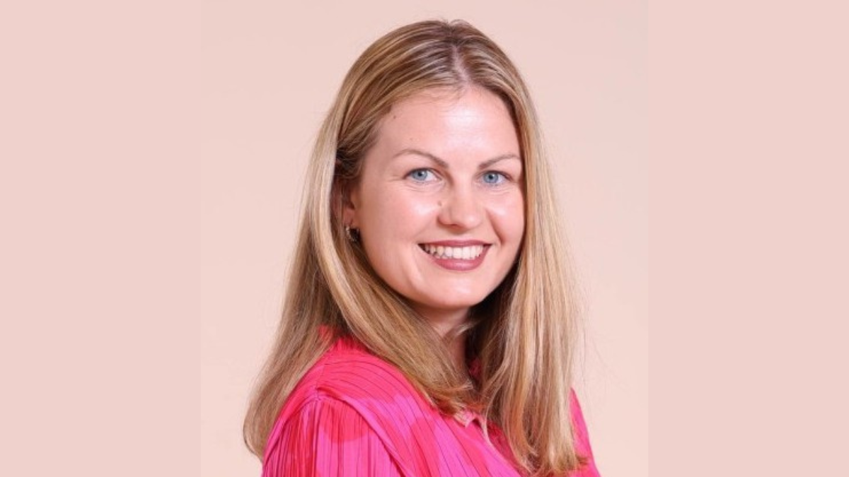 Headshot of Sunshine Coast’s Jana Dekanovska, Counter Adversary Operations Practice Lead at CrowdStrike