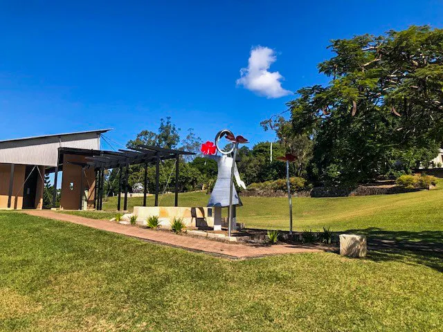 62957_Eumundi-Memorial-Walk-Amphitheatre_edited.jpg