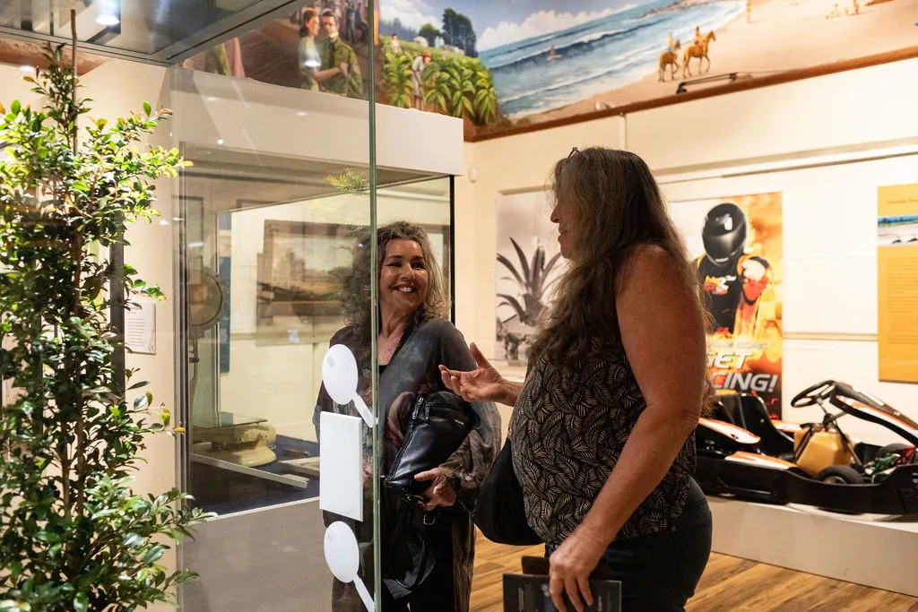 ladies enjoying the Scott Sisters exhibition