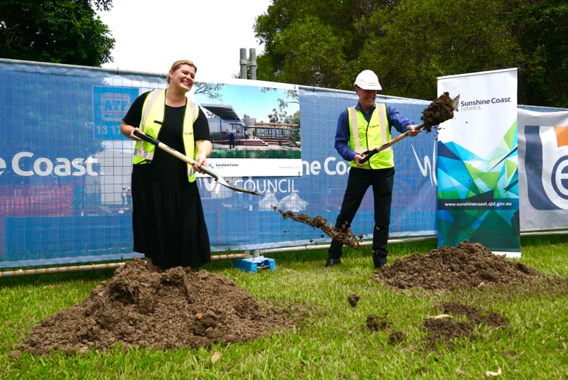 Assistant-Minister-for-Local-Government-Nikki-Boyd-and-Sunshine-Coast-Council-Deputy-Mayor-Rick-Baberowski-celebrate-constructio.jpg