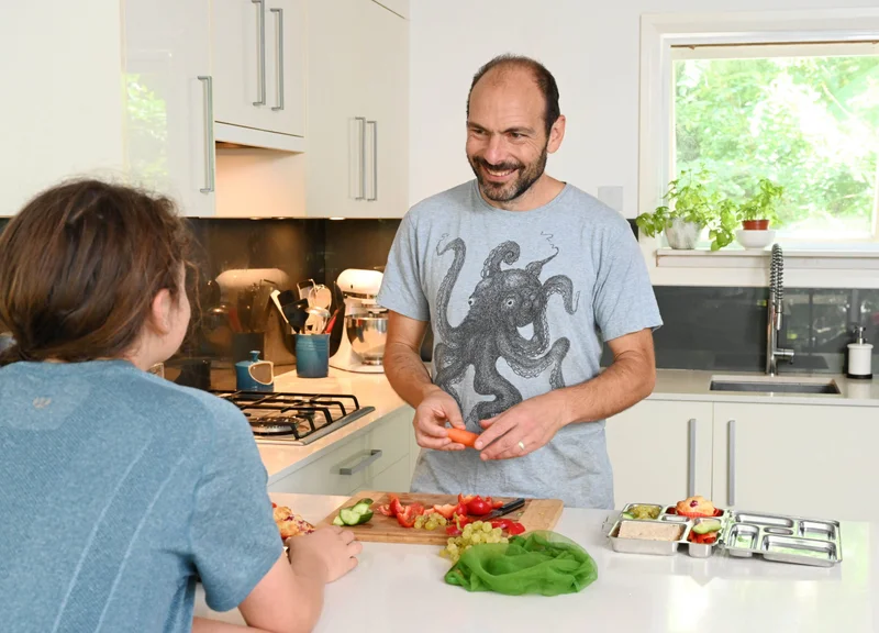 Making-lunchbox-Dad-and-kid-scaled.jpg