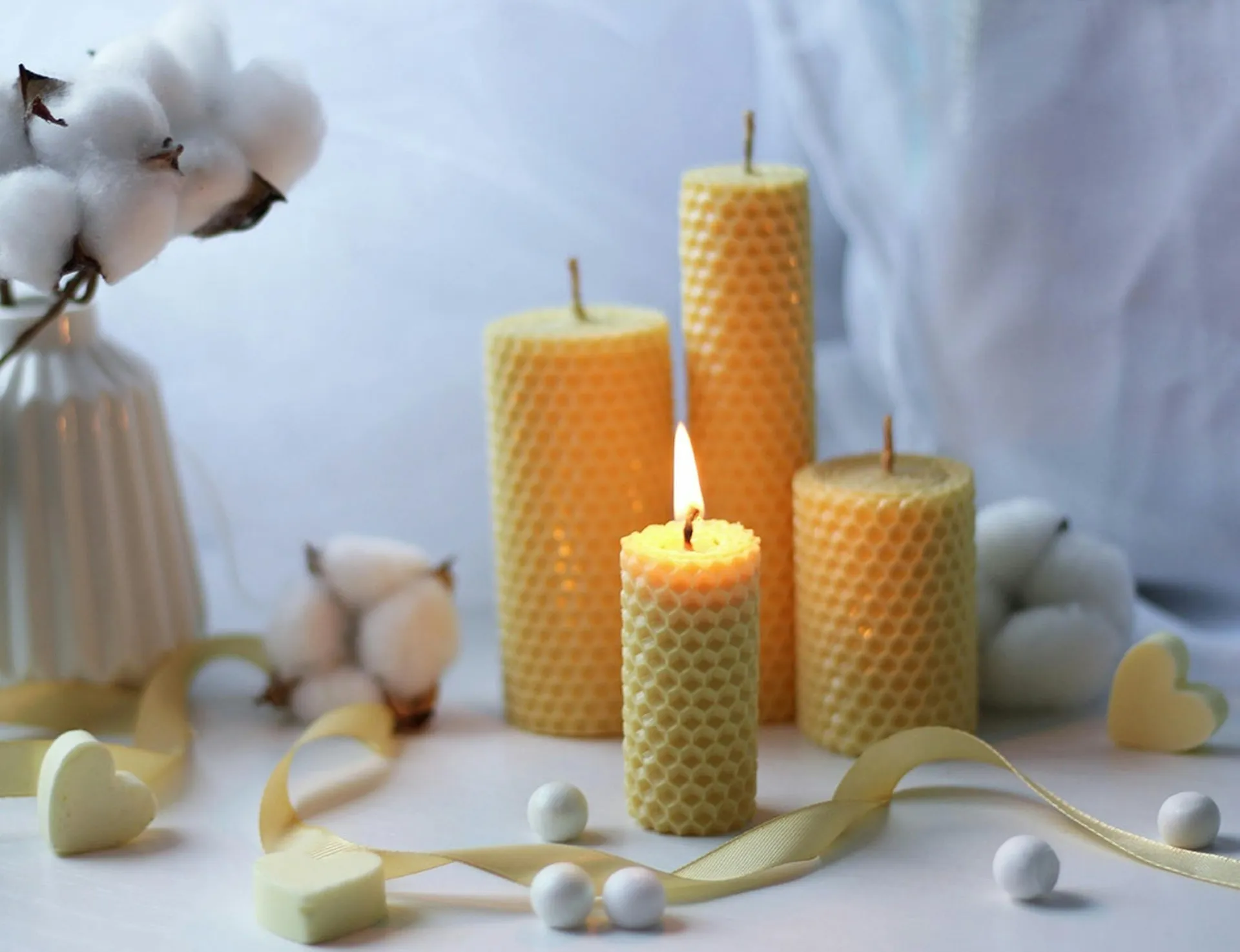 Beeswax candle