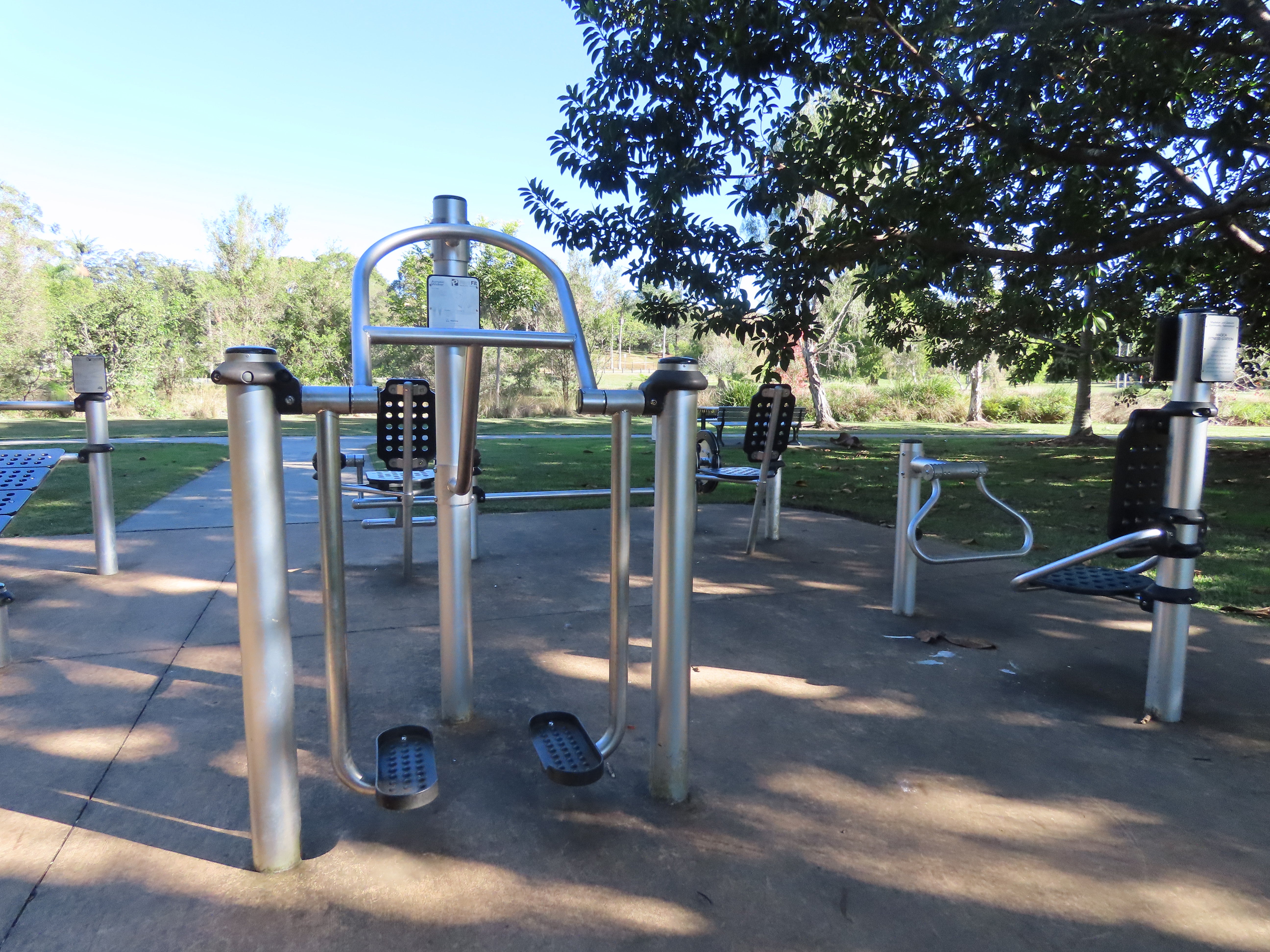 Mapleton Lilyponds Park exercise equipment