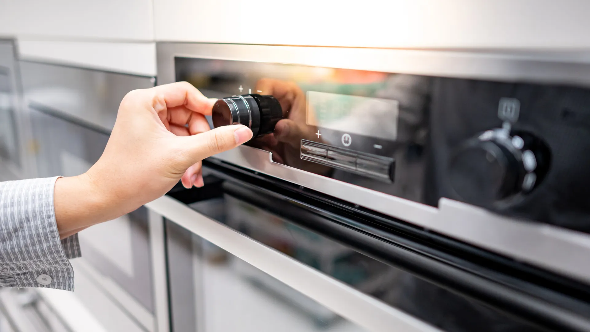 setting the oven temperature
