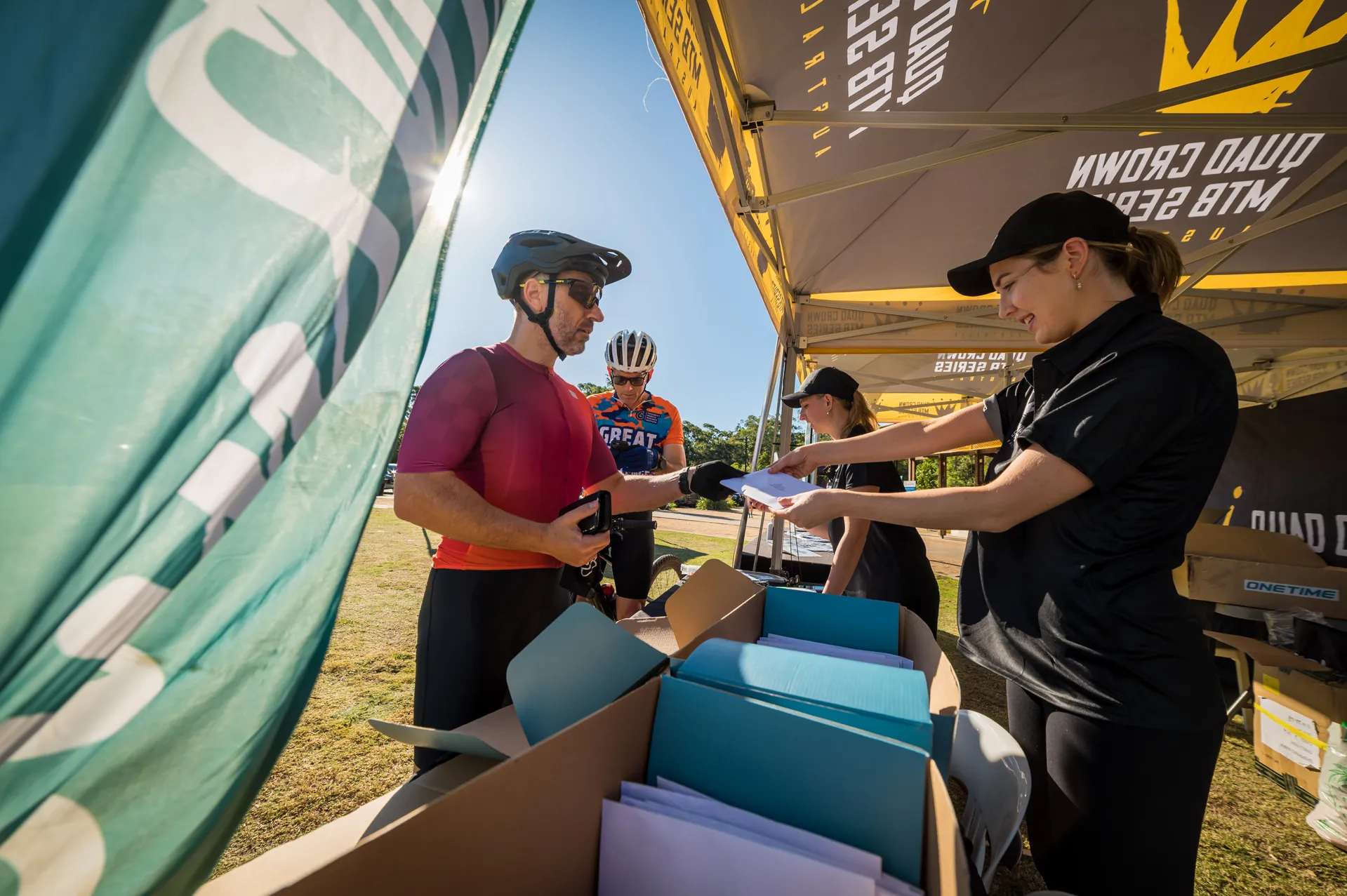 Rider registering for Sunny 80