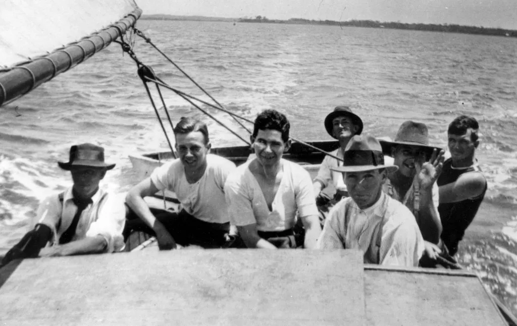 Title-Crew-under-sail-on-board-the-wooden-boat-Sylvie-in-Pumicestone-Passage-1920-1-1024x646.jpg