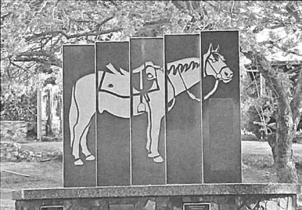 d Waler Horse Memorial Statue
