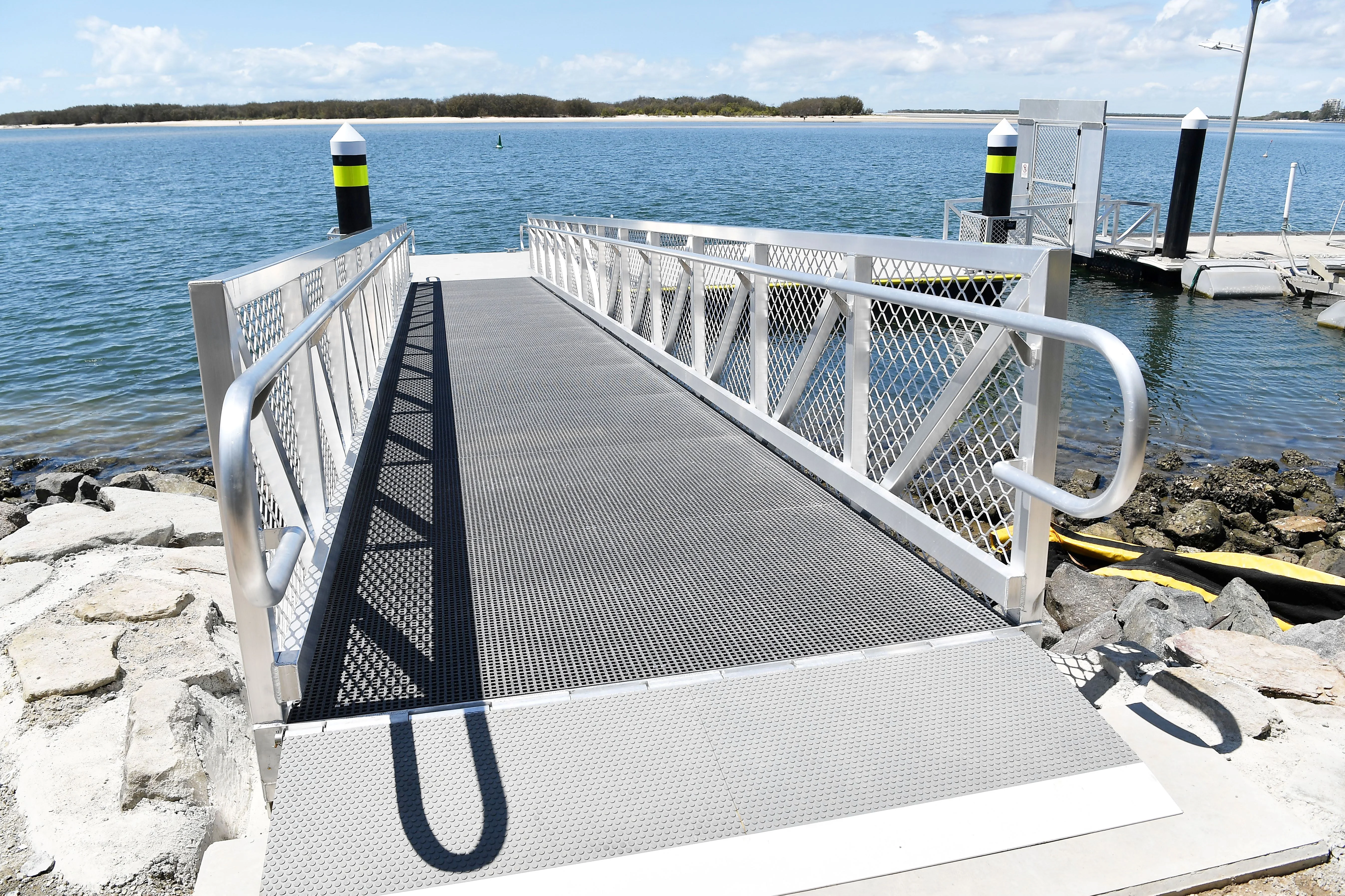 New Maloja Pontoon.