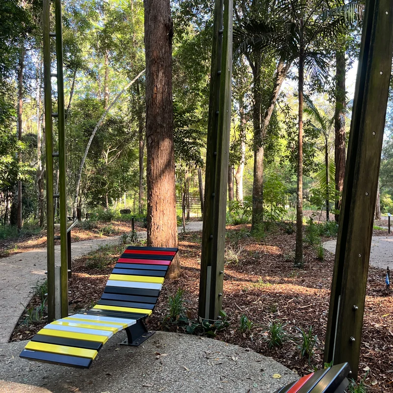 Butterfly garden square - butterfly seat (2).jpg