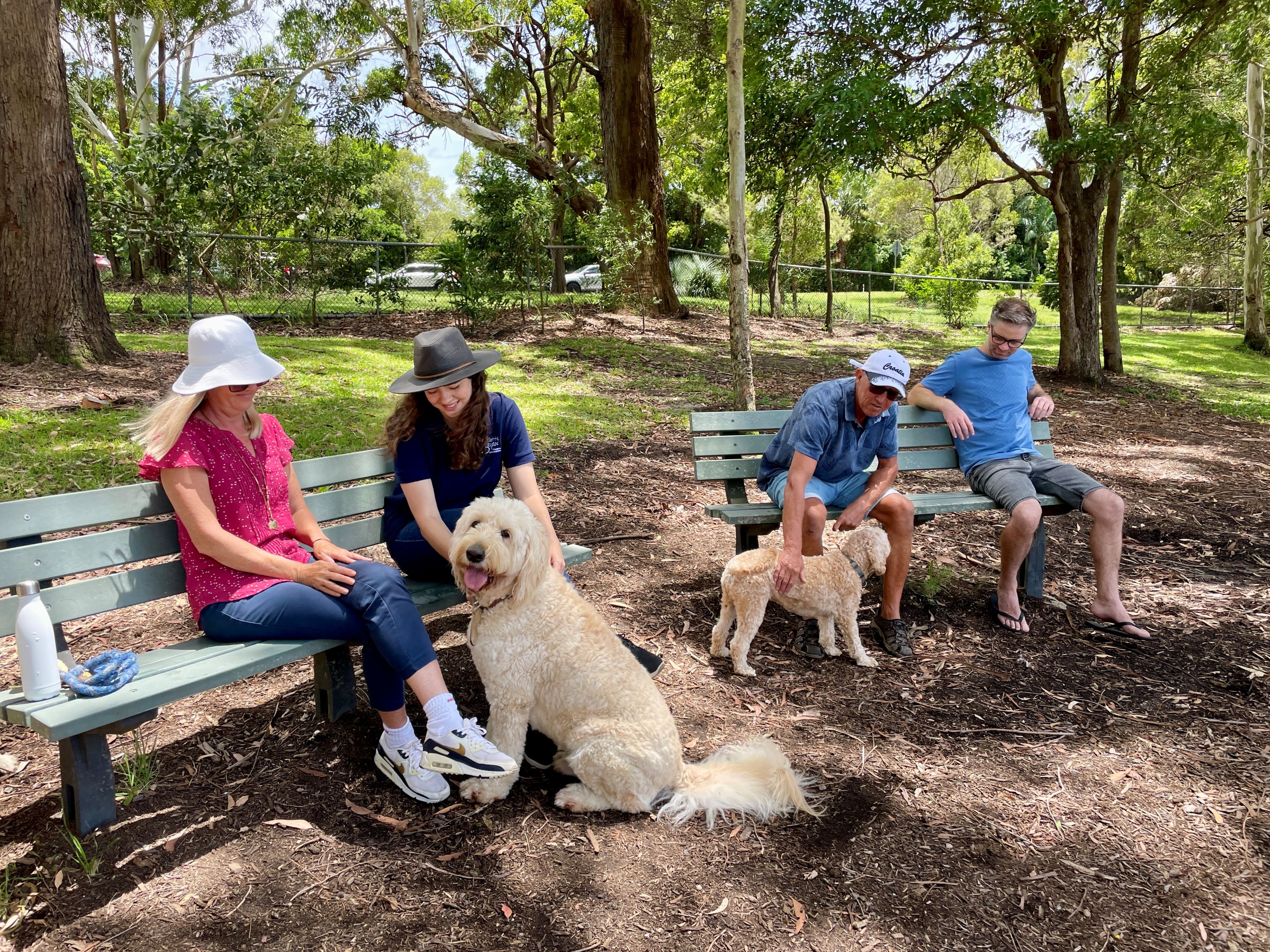 Elizabeth Daniels Dog Park Buderim people and dogs