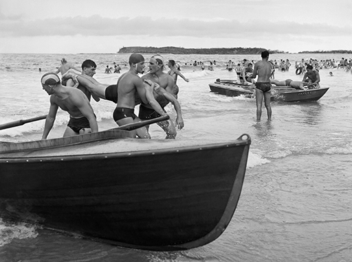 Our Mid-Century Coast;Australian Photographer Duncan McDermant;Collector Kirsten Busteed