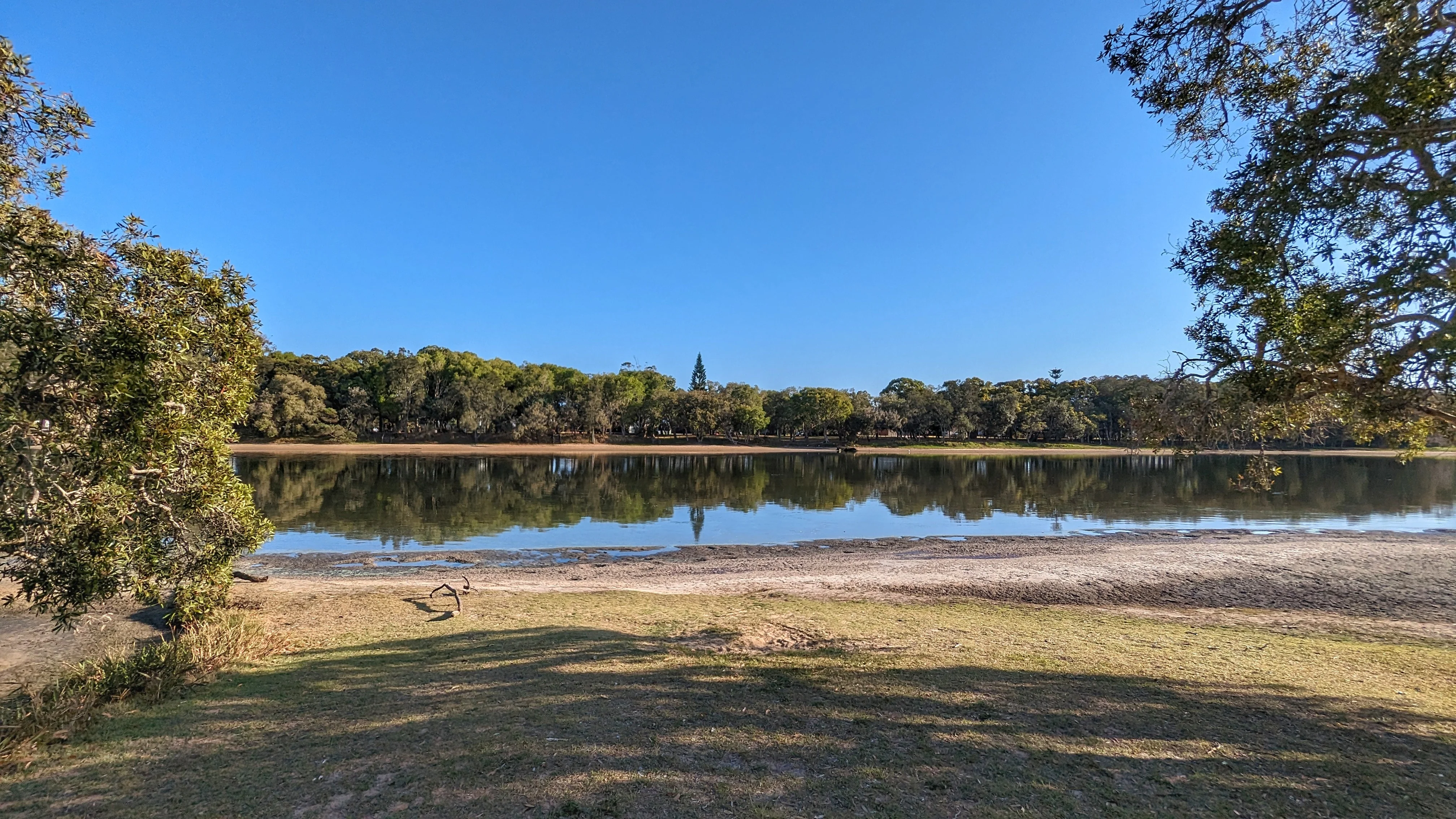 Currimundi Lake – ‘Loop the Lake’ walk