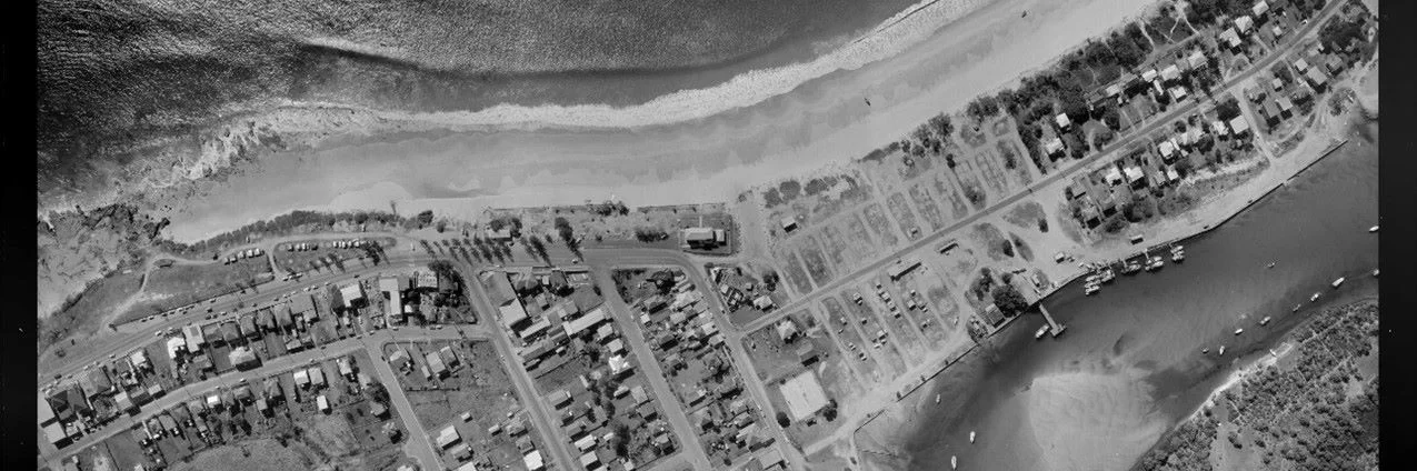 1968 Mooloolaba Beach Aerial showing existing seawall 